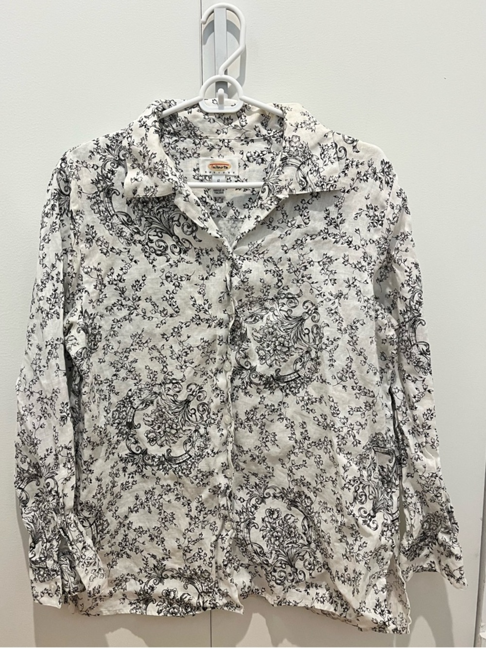 Talbots White Button-Front Blouse with Black Floral Scroll Print 100% linen